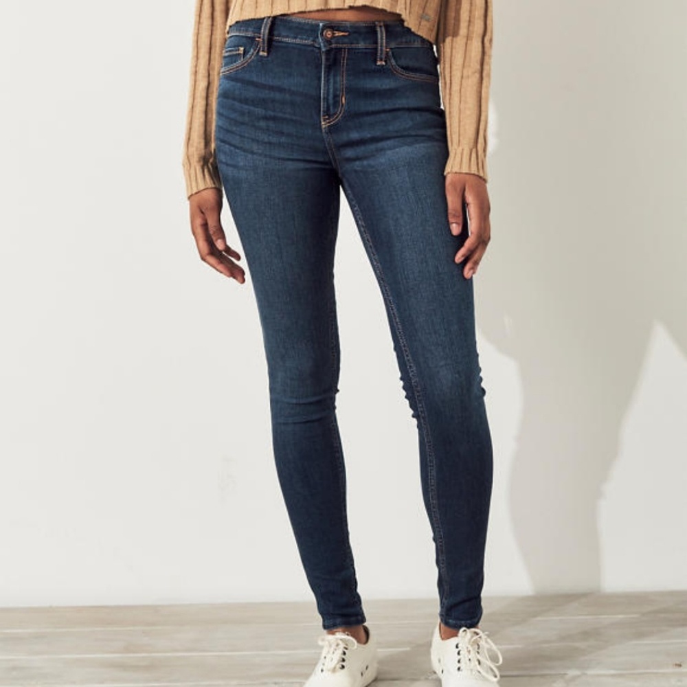 Hollister skinny Jean's!